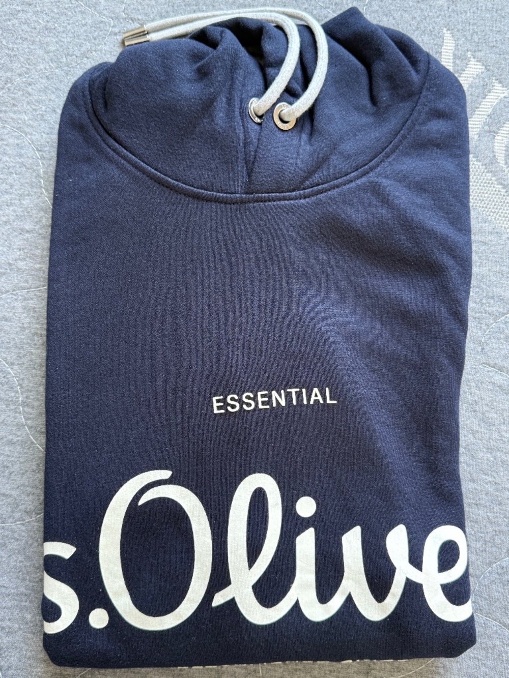 Hoodies 4 sets, Men L, NWT